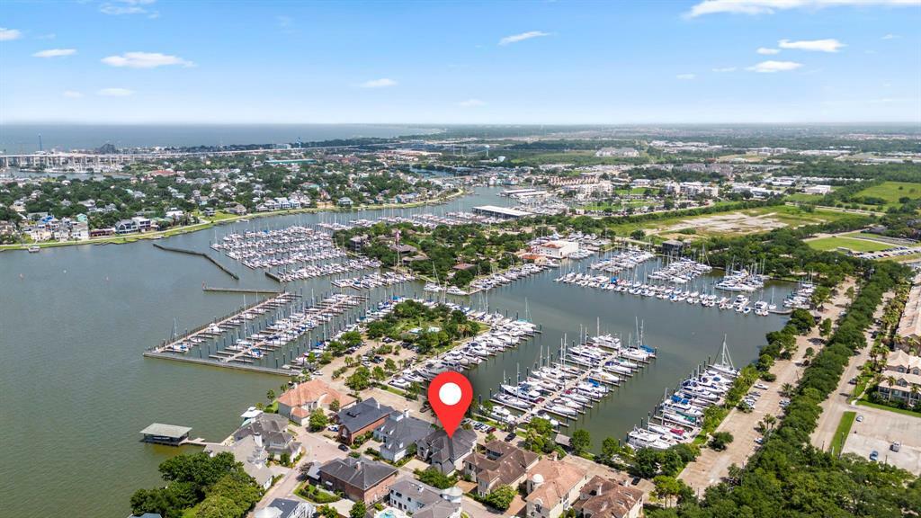 4 Mariners Lane  Kemah TX 77565 photo