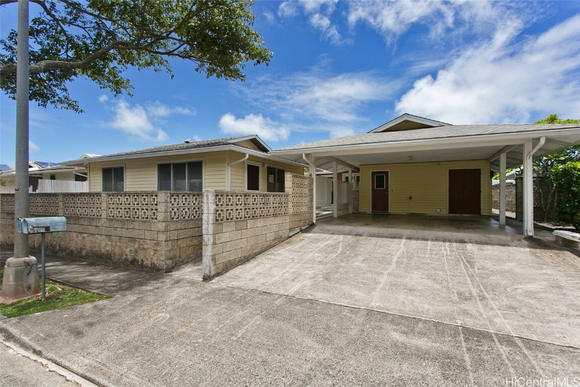 Property Photo:  1358 Akiahala Street  HI 96734 