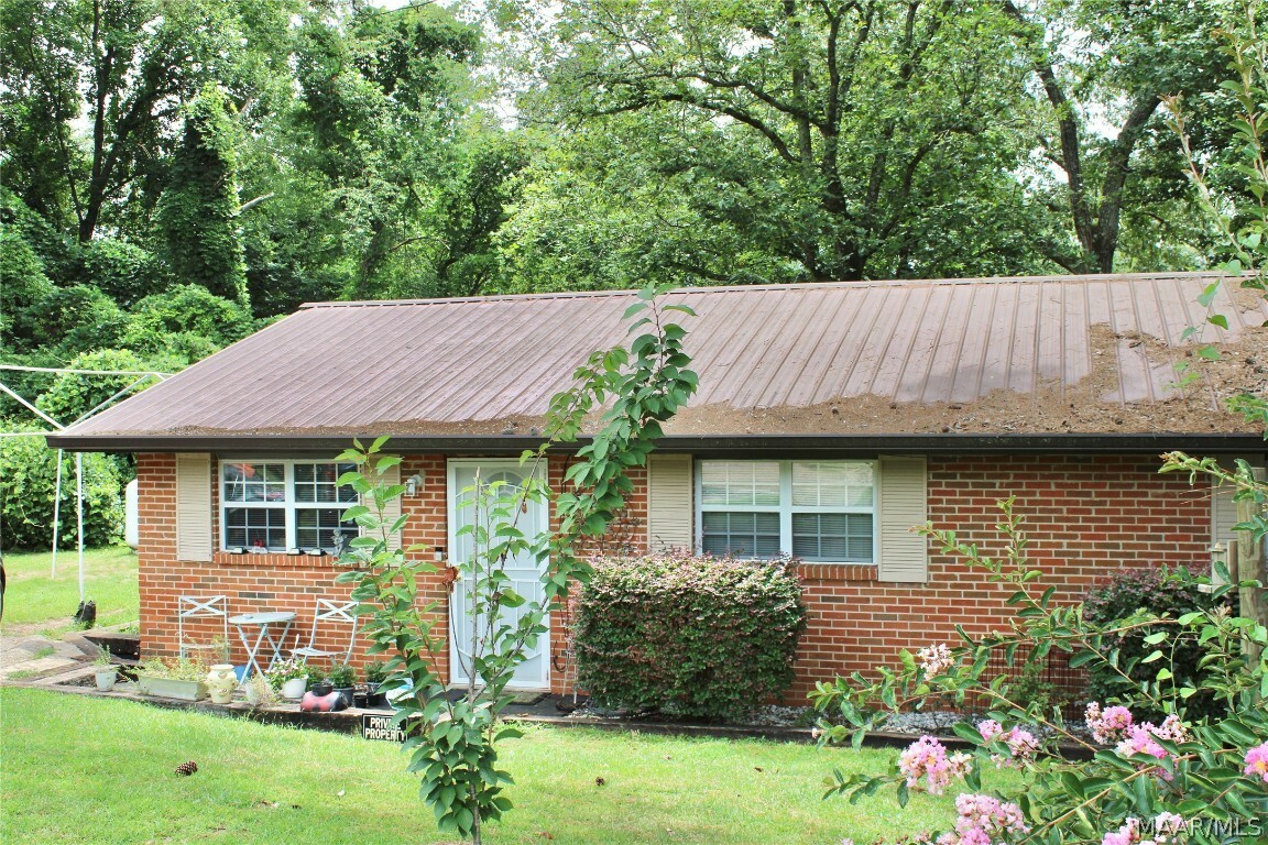 Property Photo:  360 Hillcrest Street  AL 36078 