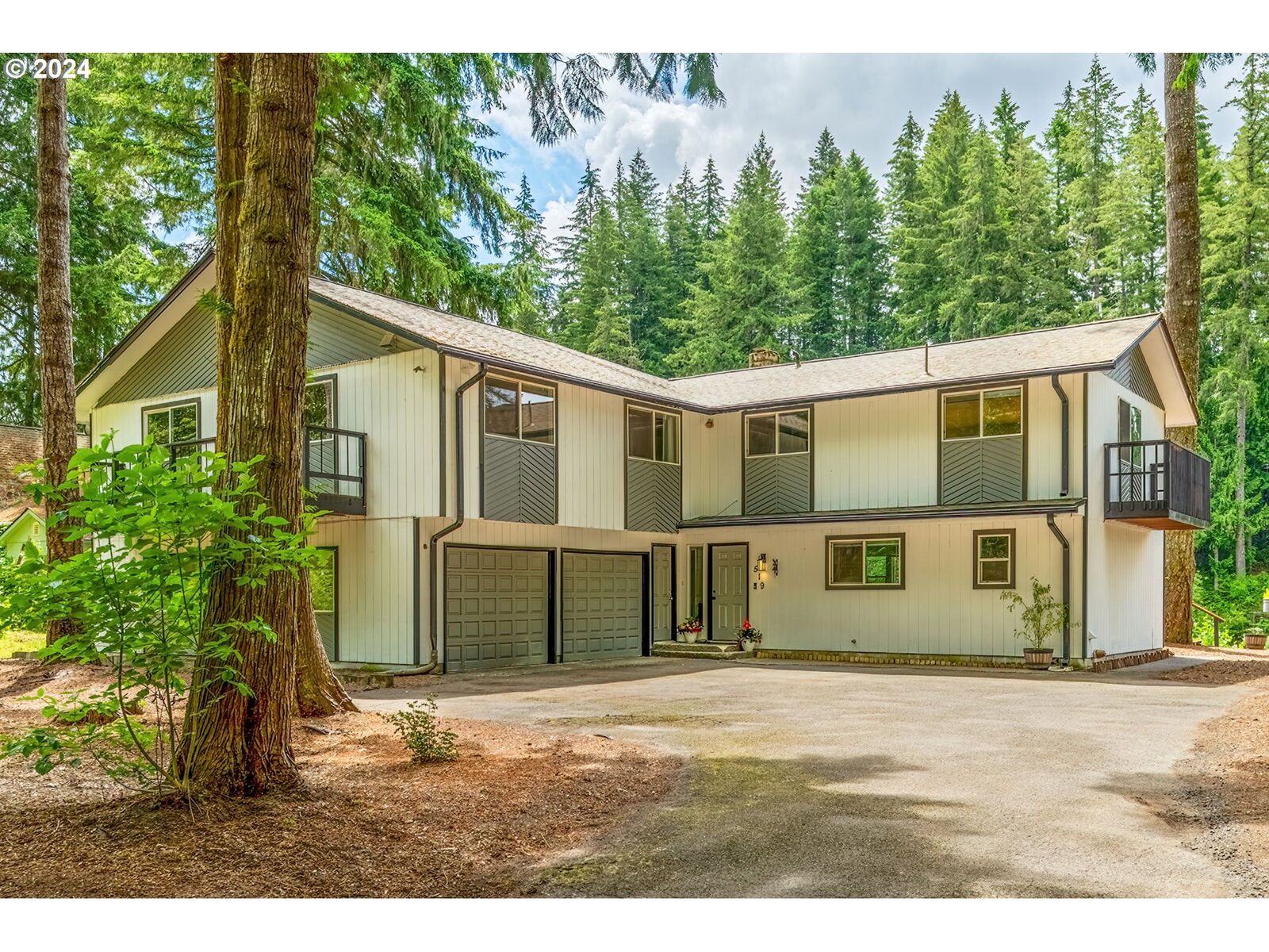 Property Photo:  519 Toutle River Rd  WA 98611 