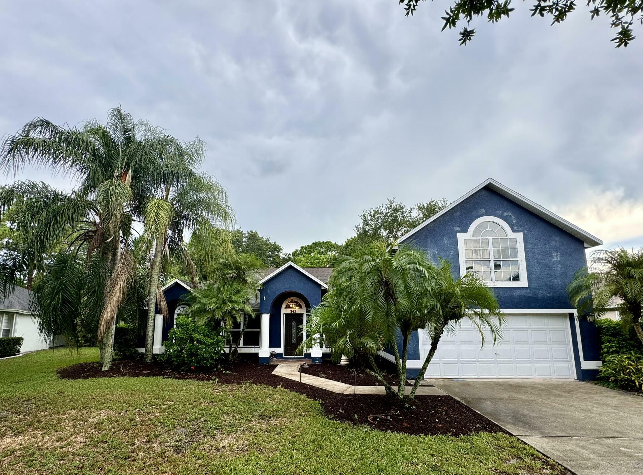 Property Photo:  342 SW Panther Trace  FL 34953 