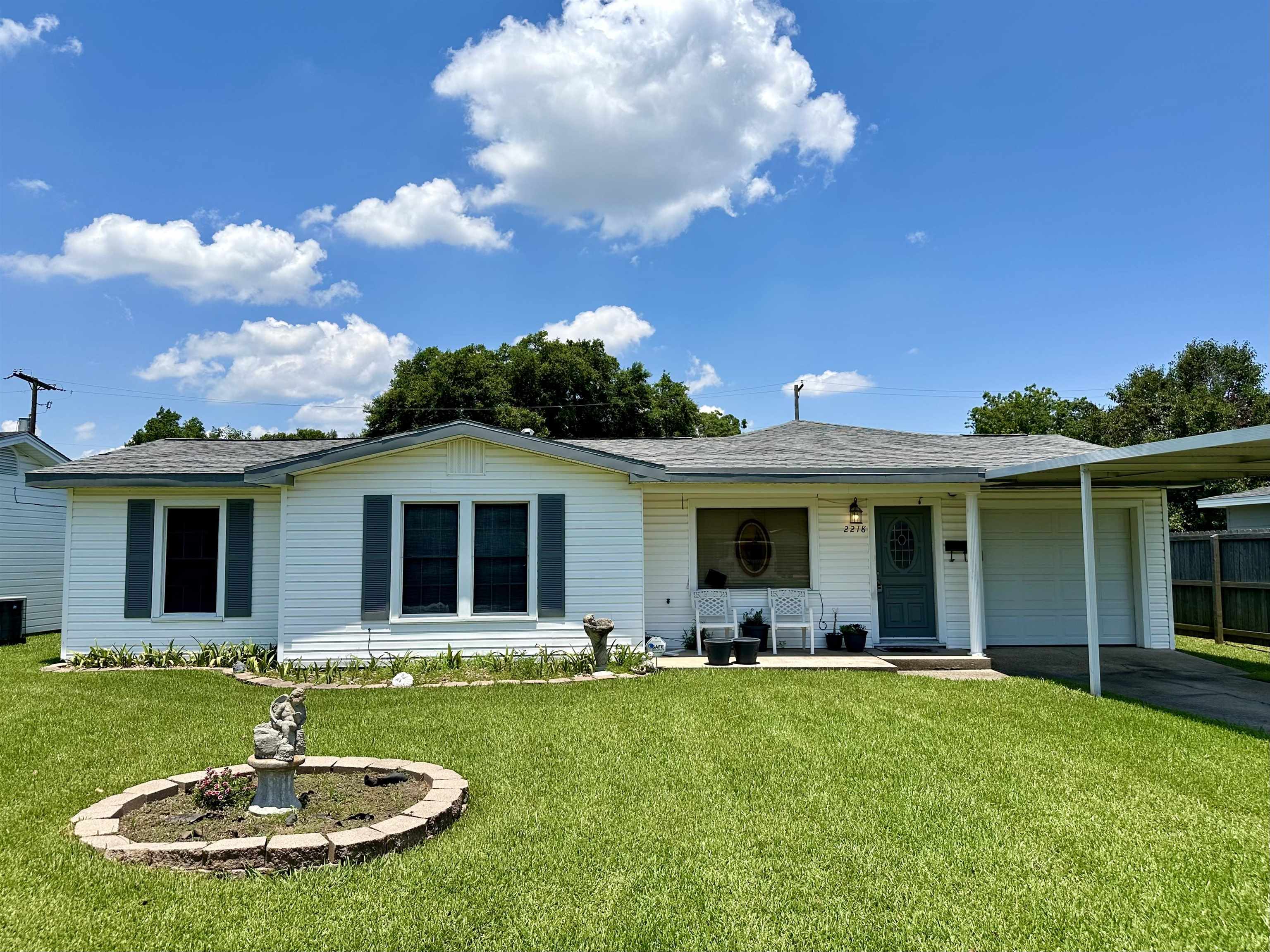 Property Photo:  2218 7th St  TX 77651 