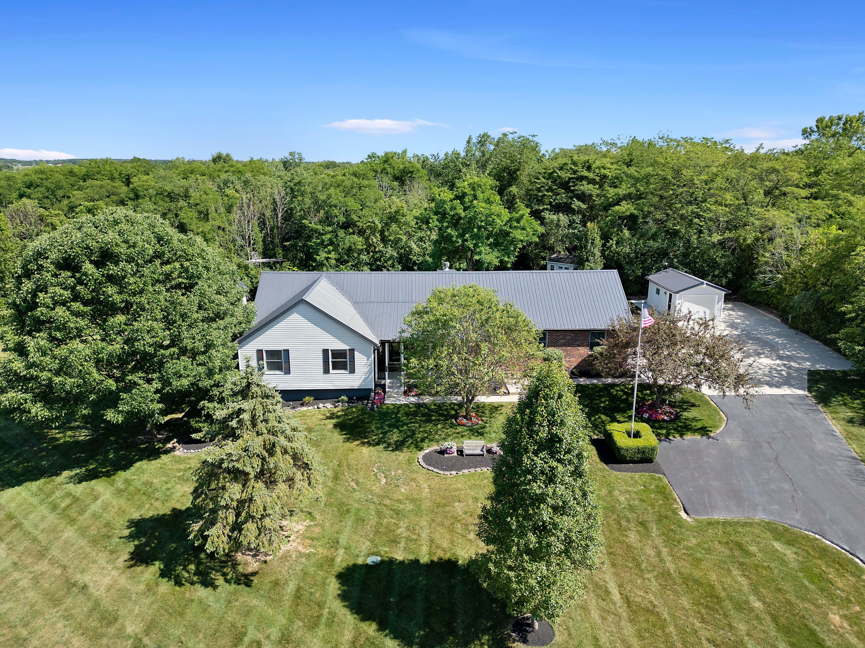 Property Photo:  10834 Township Road 157  OH 43319 