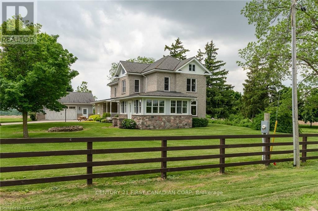 Photo de la propriété:  24885 Poplar Hill Road  ON N0M 1P0 