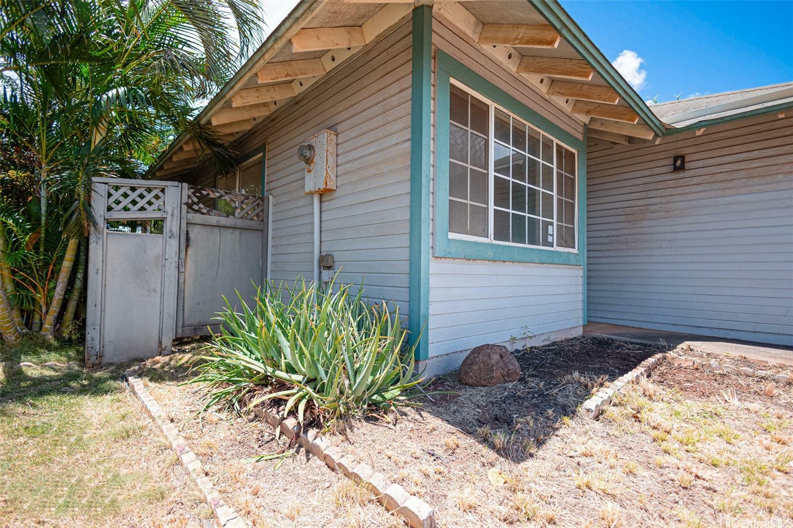 Property Photo:  91-1031 Kumulipo Street  HI 96707 