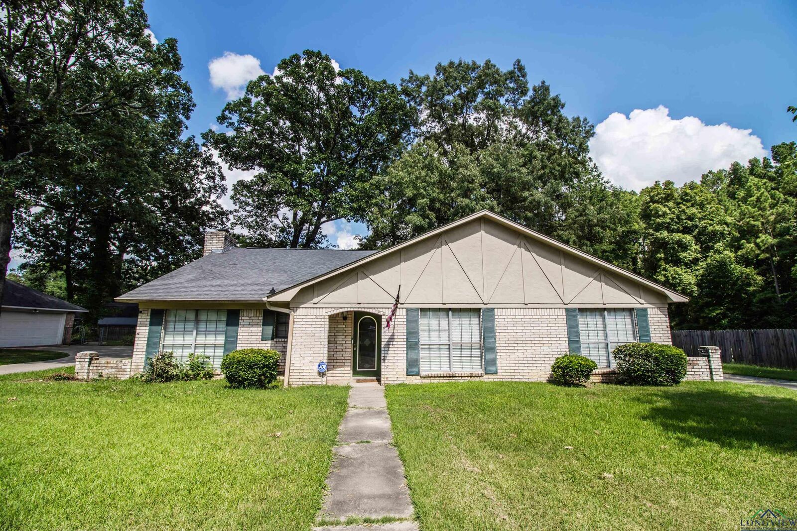 Property Photo:  3520 Richwood Pl  TX 75503 