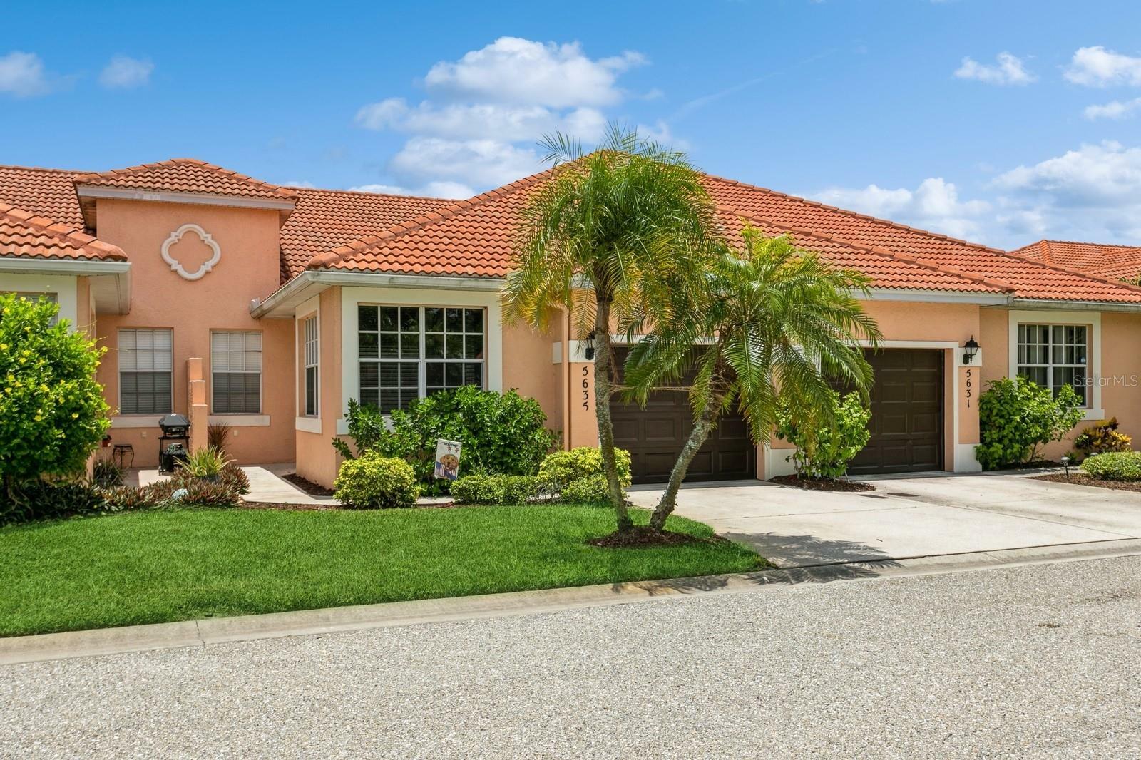 Property Photo:  5635 Spanish Point Court  FL 34221 