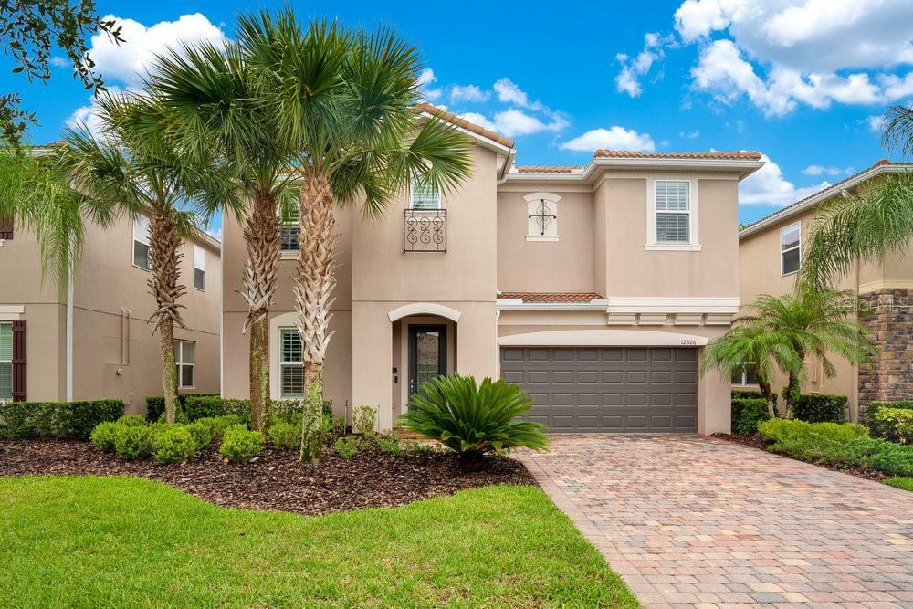 Property Photo:  12326 Regal Lily Lane  FL 32827 