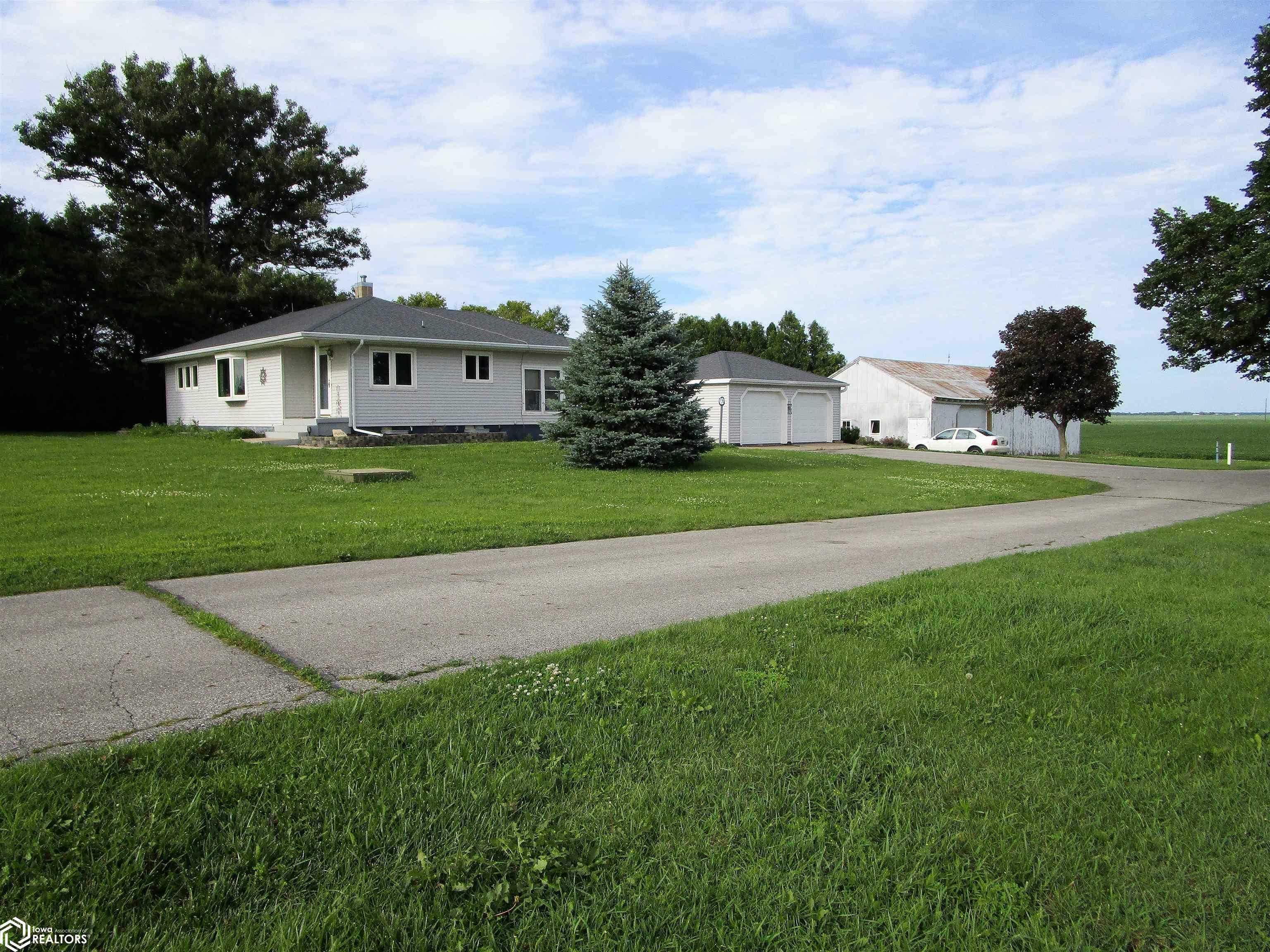 Property Photo:  16042 Highway 65 US  IA 50126 