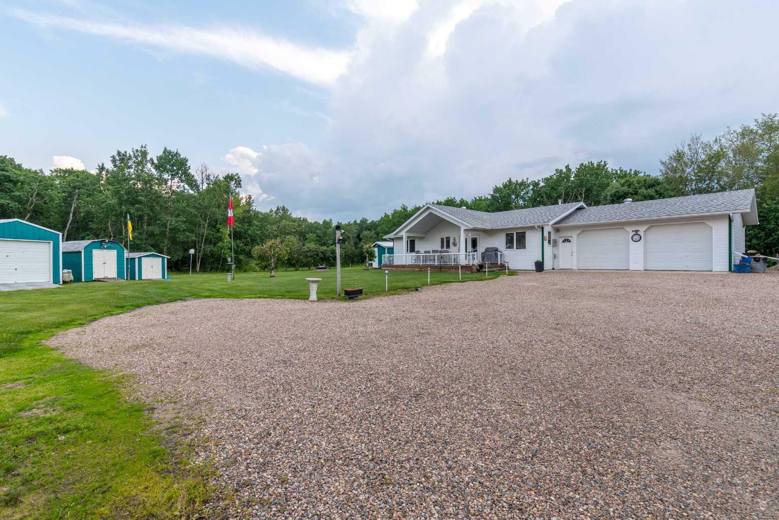 202 Lakeshore Drive  Brightsand Lake SK S0M 2T0 photo