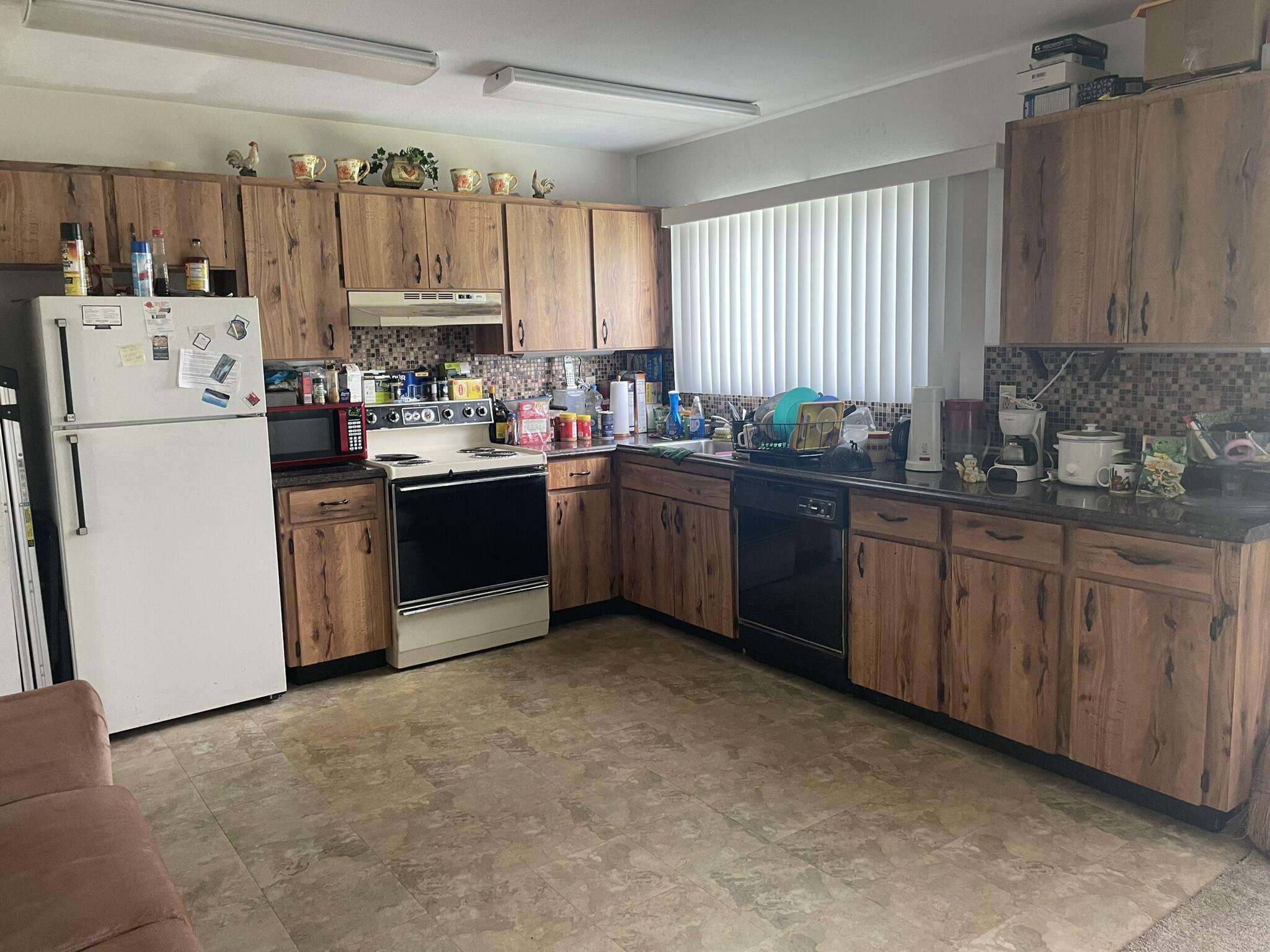 Property Photo:  2118 SW Airoso Boulevard  FL 34984 