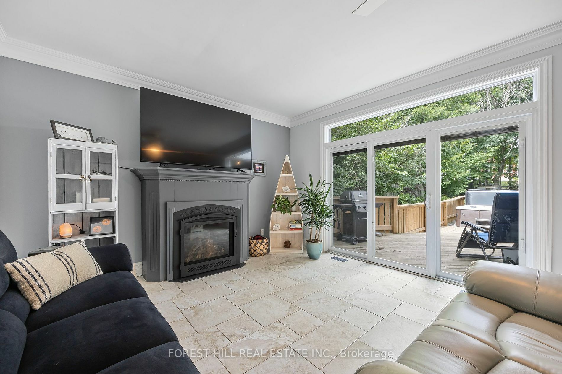 Property Photo:  14 Jarvis St  ON L3V 1Z9 