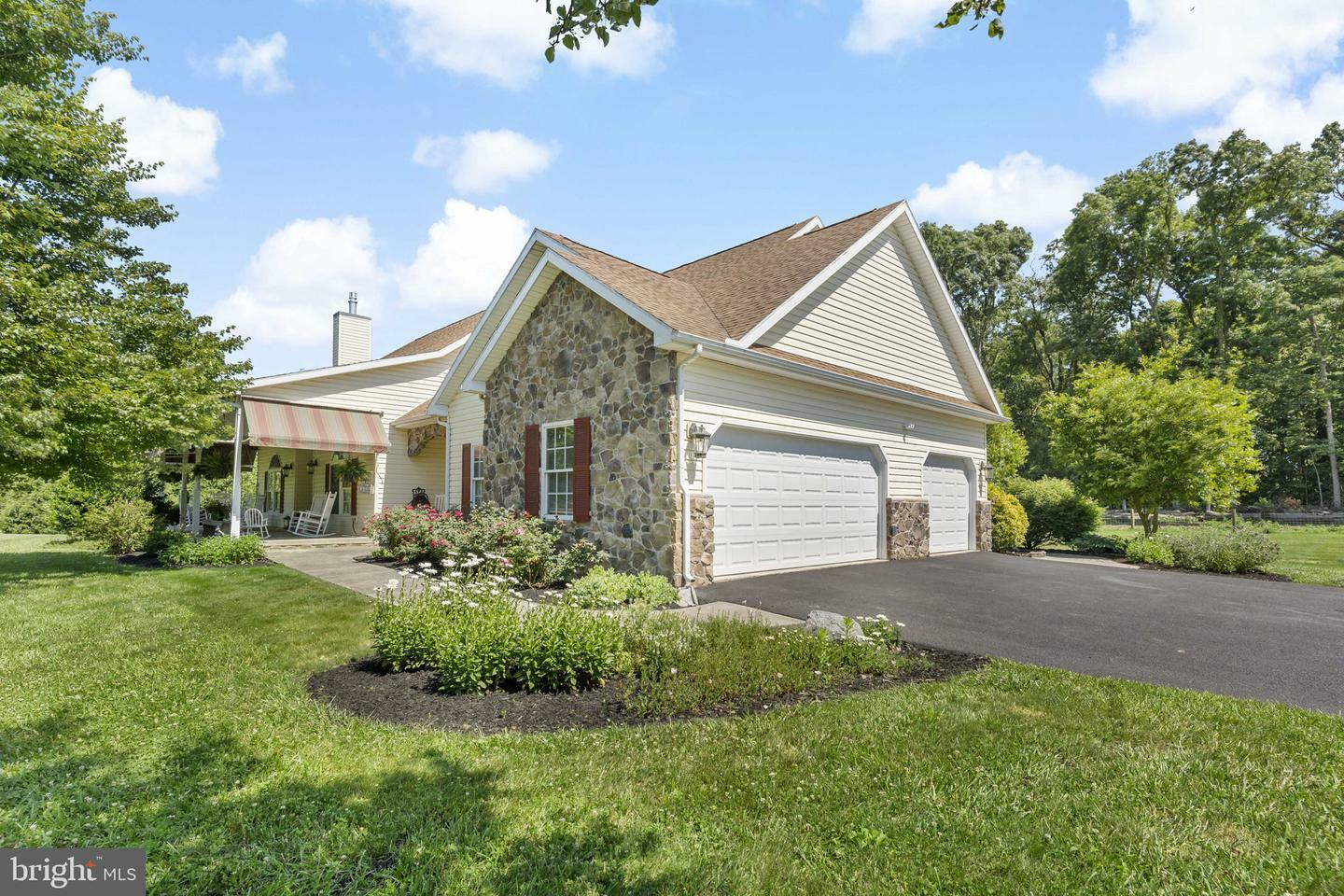 Property Photo:  61 Vita Felice Court  WV 25404 