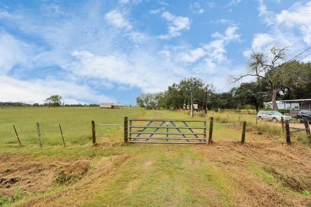 Property Photo:  1691 County Road 107  TX 77420 