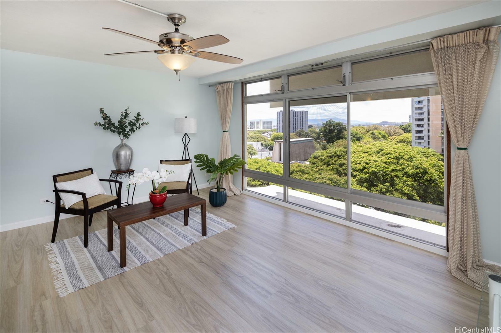 Property Photo:  1511 Nuuanu Avenue 724  HI 96817 