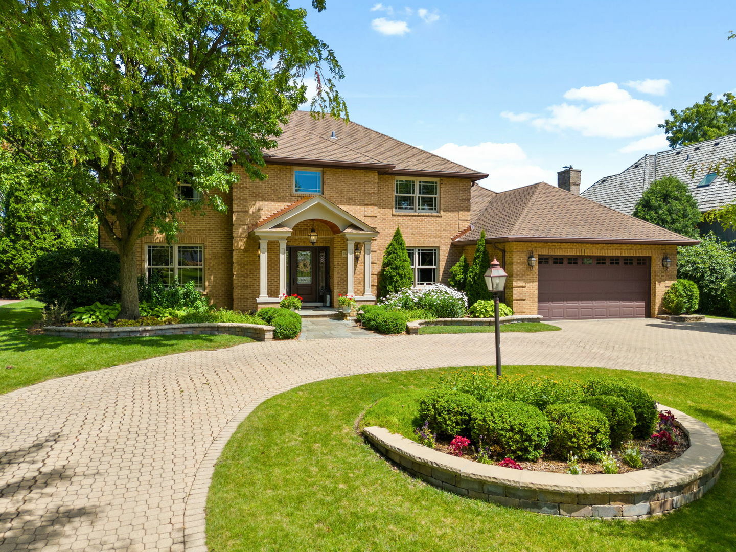 Property Photo:  7633 Woodland Lane  IL 60527 