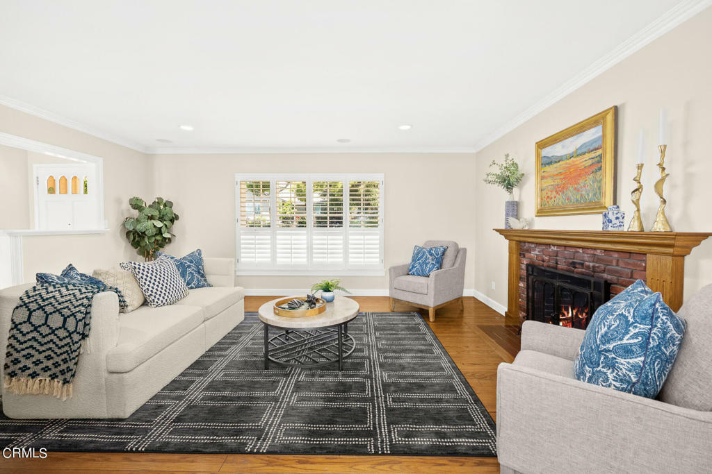 Property Photo: 2420 Janet Lee Drive CA 91214