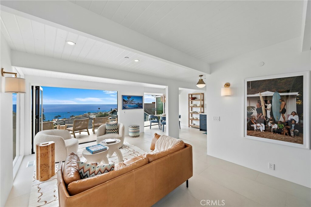 2845 Rounsevel  Laguna Beach CA 92651 photo