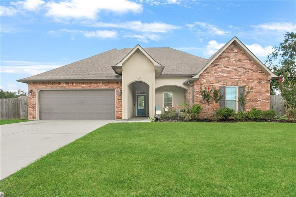 Property Photo: 42339 Cy Circle LA 70454