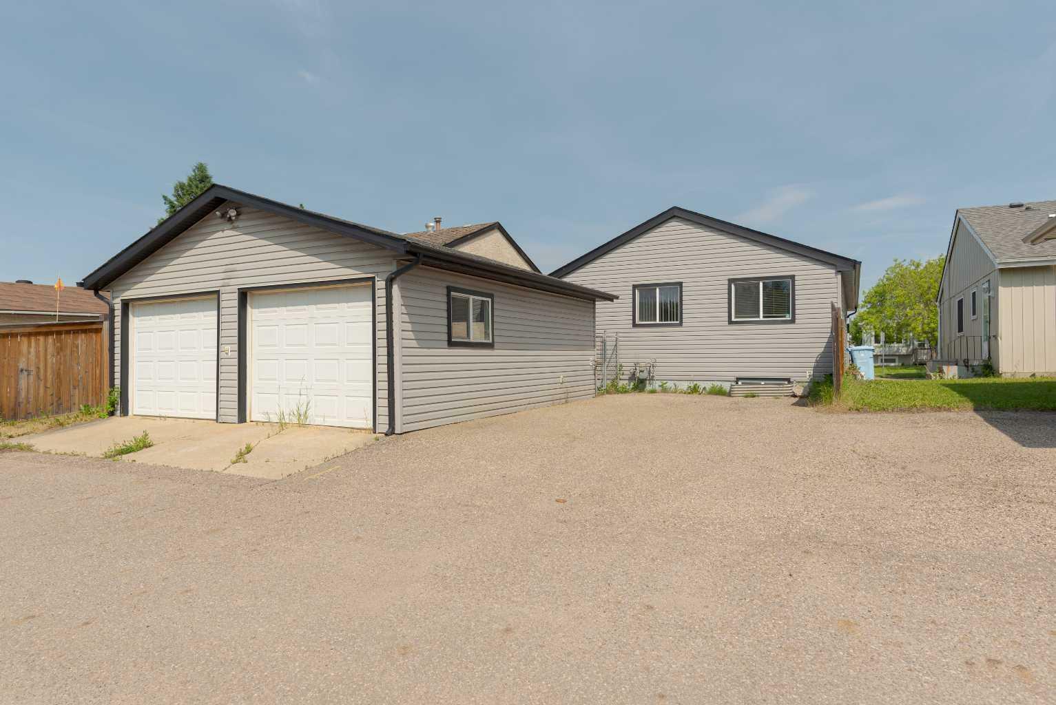 Property Photo:  361 Bird Crescent  AB T9H 4T4 