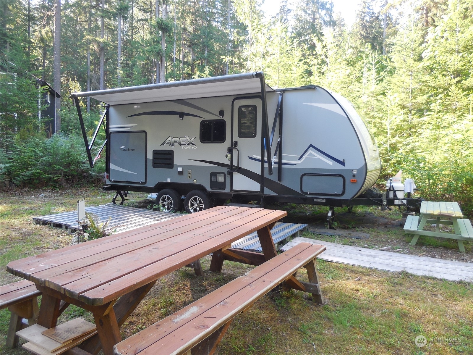 Property Photo: 63402 W Cascade Way WA 98267