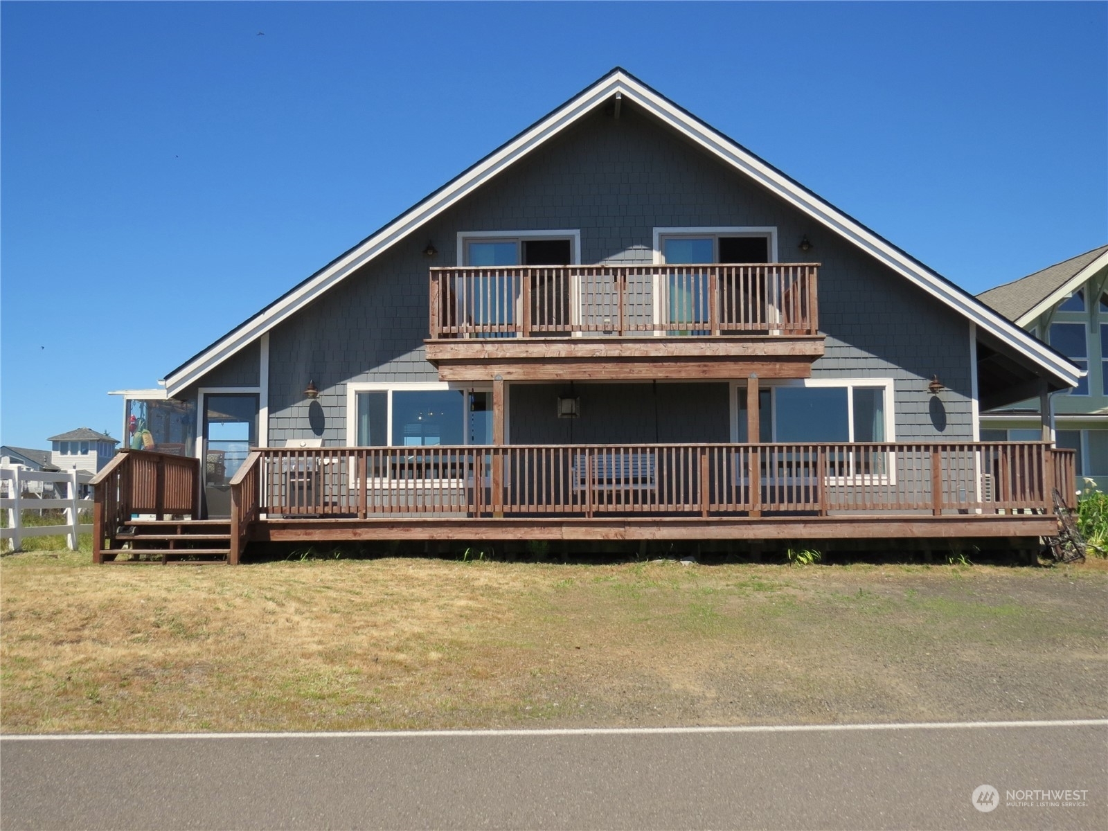 Property Photo:  1463 E Ocean Shores Boulevard SW  WA 98569 