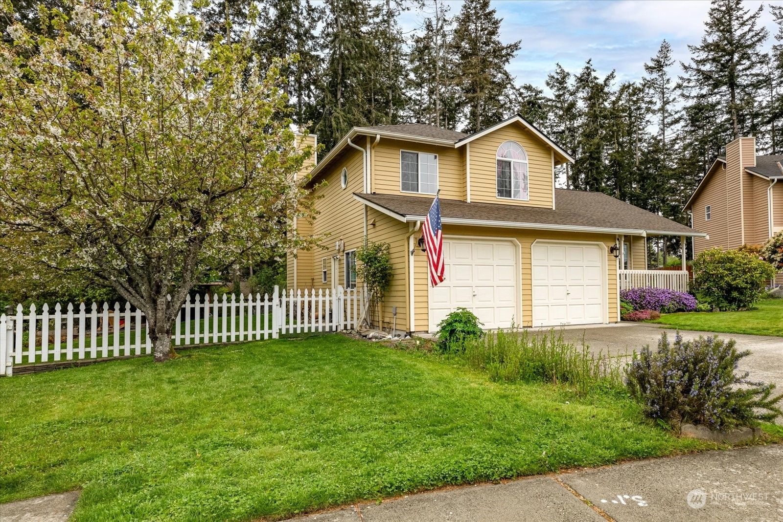 Property Photo:  751 NW 1st Avenue  WA 98277 