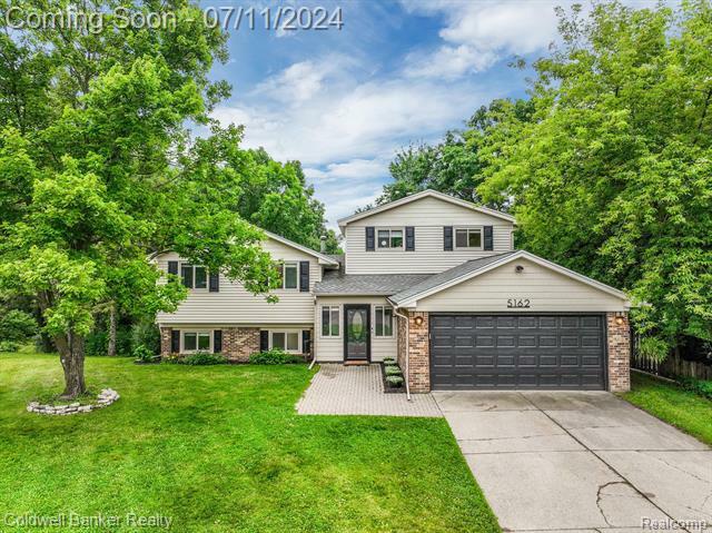 Property Photo: 5162 Woodcreek Trail MI 48346