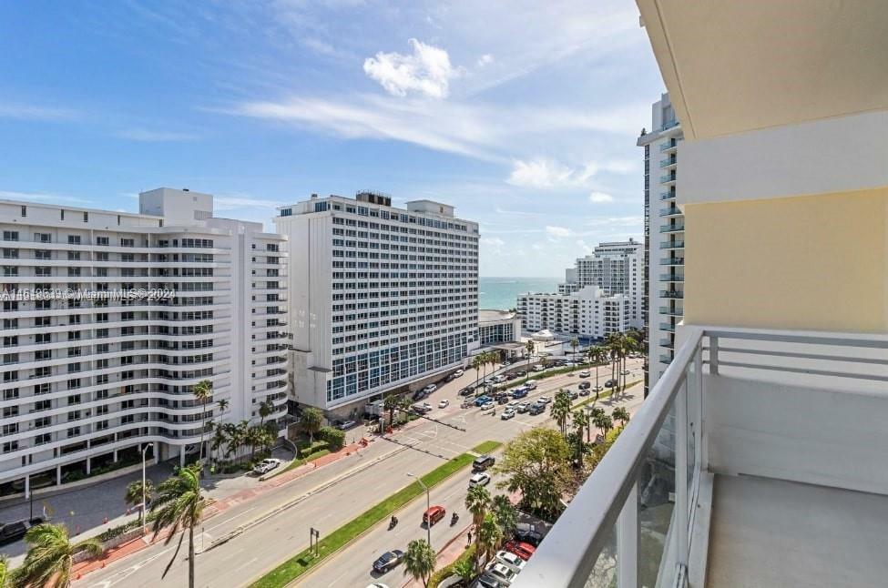 Property Photo:  5600 Collins Ave 15D  FL 33140 