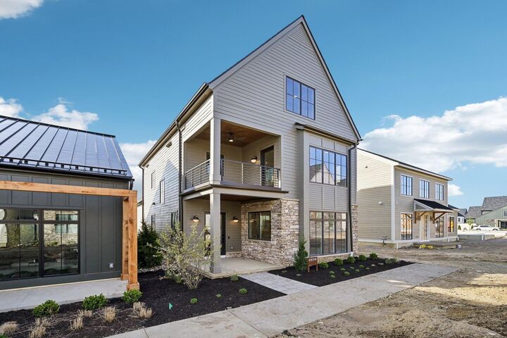 Property Photo: 2808 Kobuk Drive OH 43228