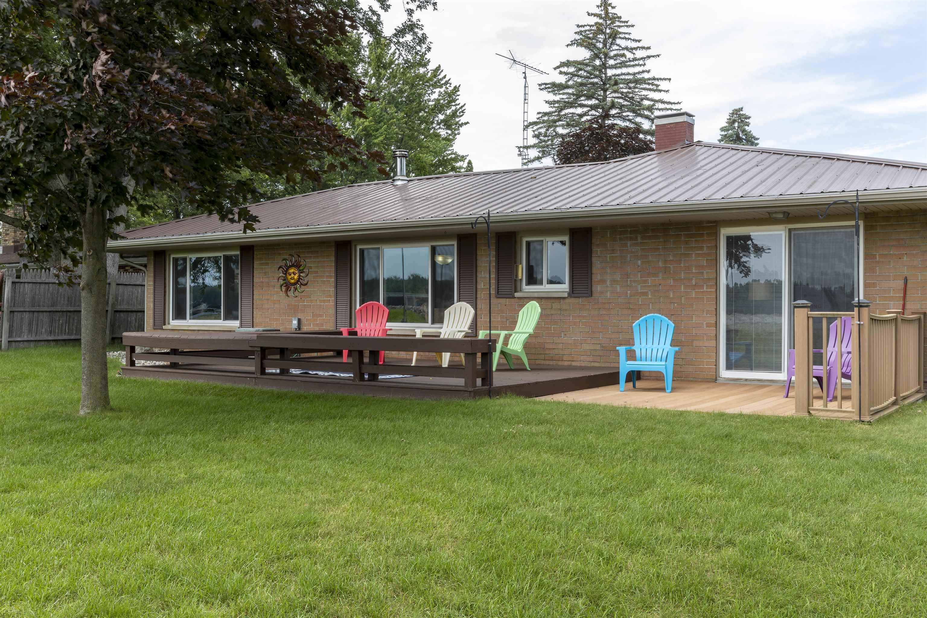 Property Photo:  415 Twin Lake  MI 48612 