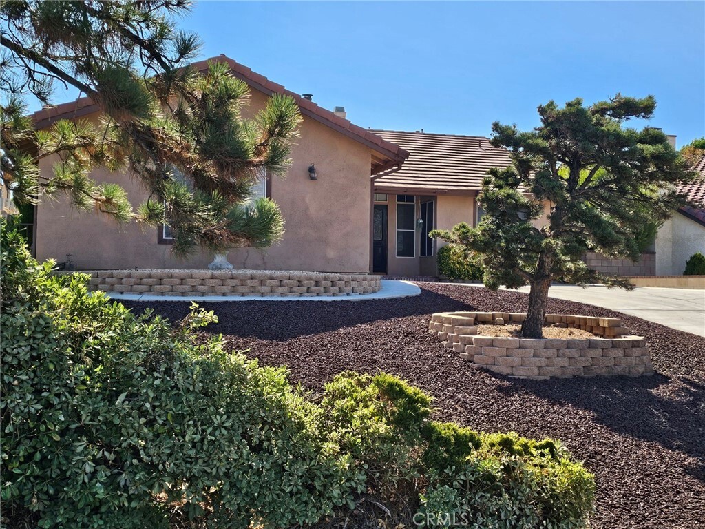Property Photo:  13230 Alta Vista Drive  CA 92395 