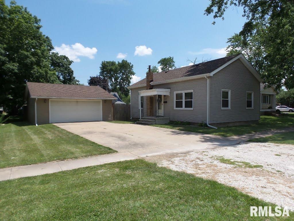 Property Photo:  1610 Santa Fe Avenue  IL 61523 