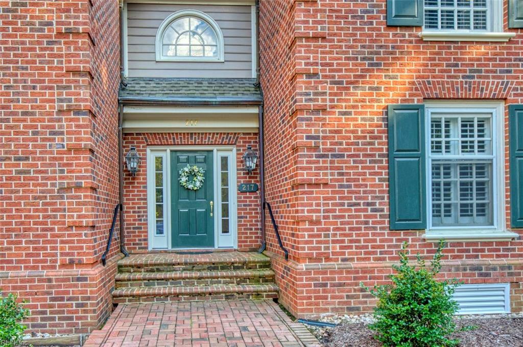 Property Photo:  217 Woodmere Drive  VA 23185 