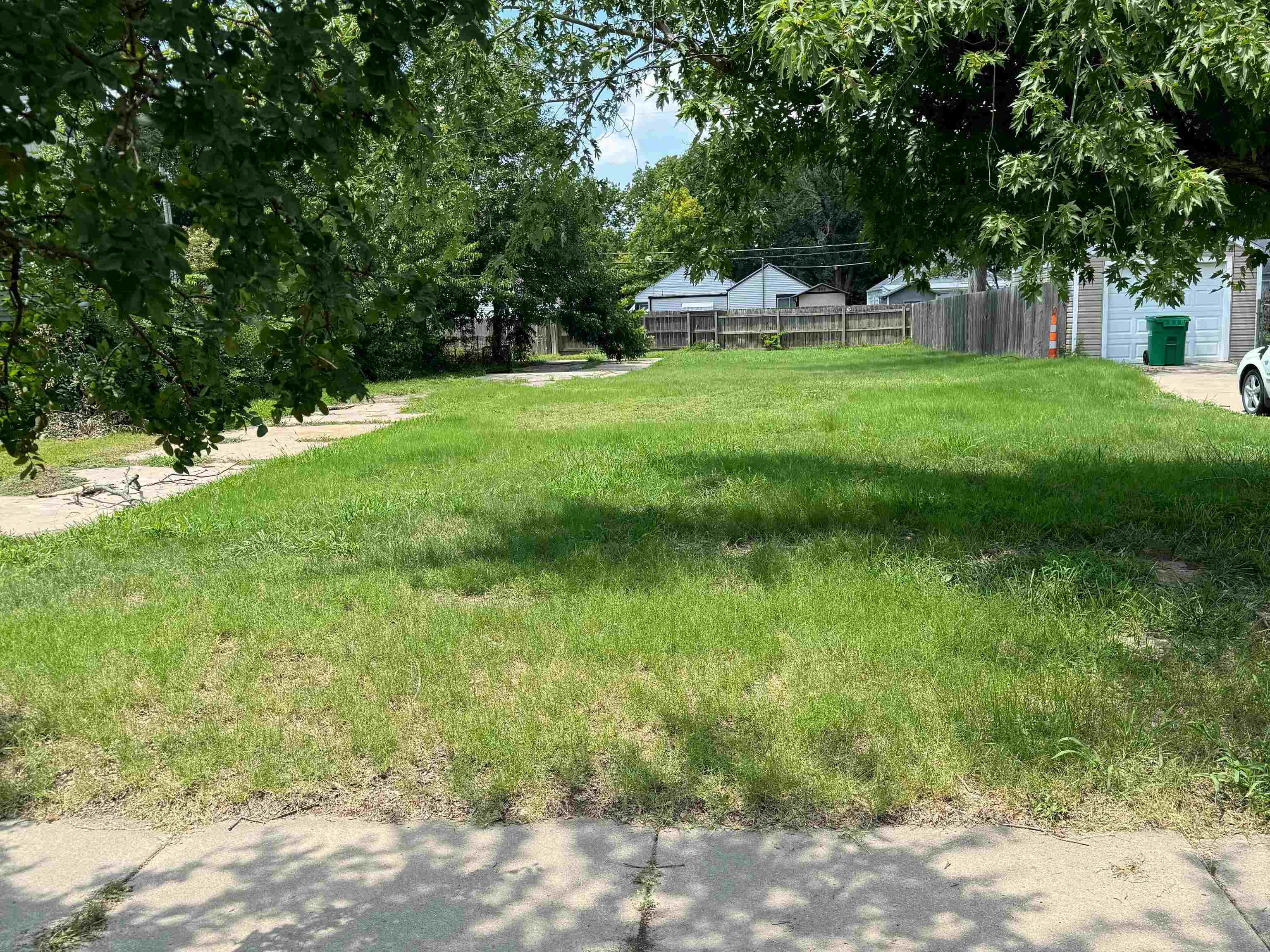 Property Photo:  121 N Gordon Ave  KS 67219 