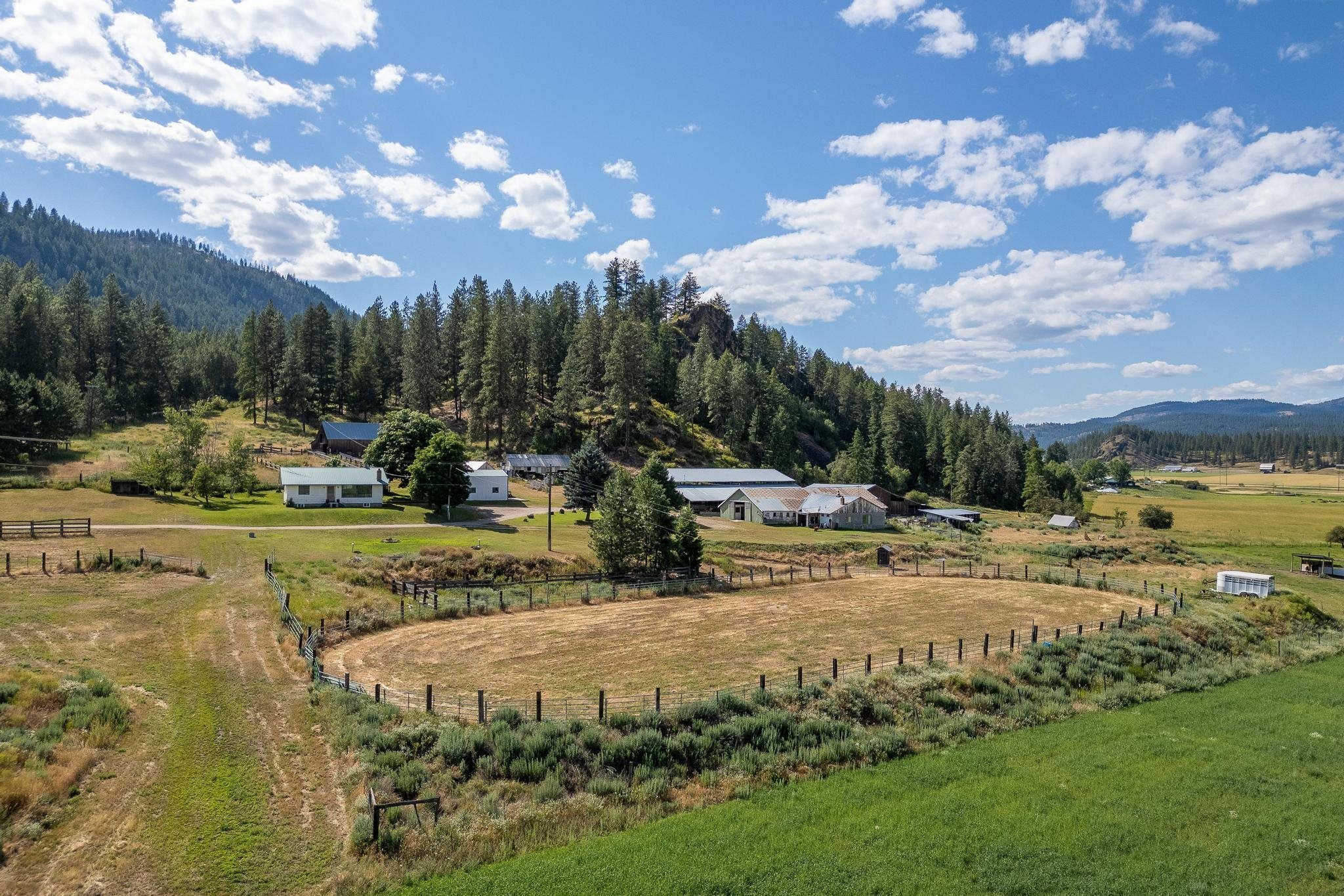 Property Photo:  2291 Heine Rd  WA 99109 