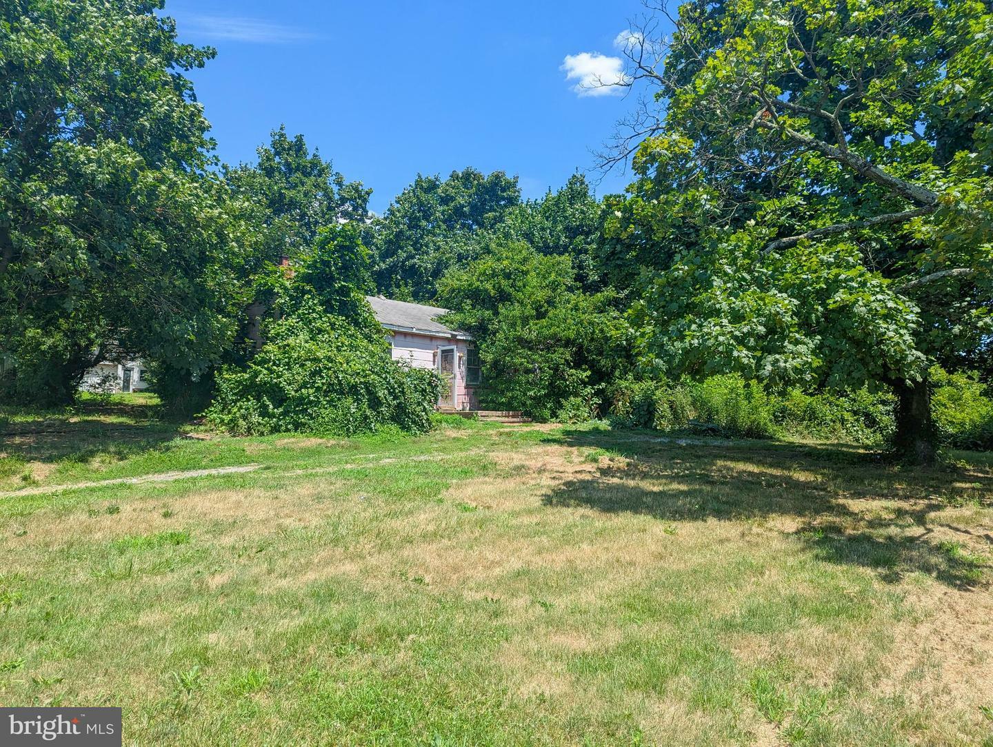 Property Photo:  1741 Burl Jacksonville  NJ 08505 