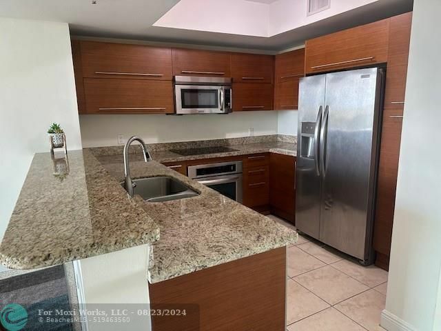 Property Photo:  2681 N Flamingo Rd 1904S  FL 33323 