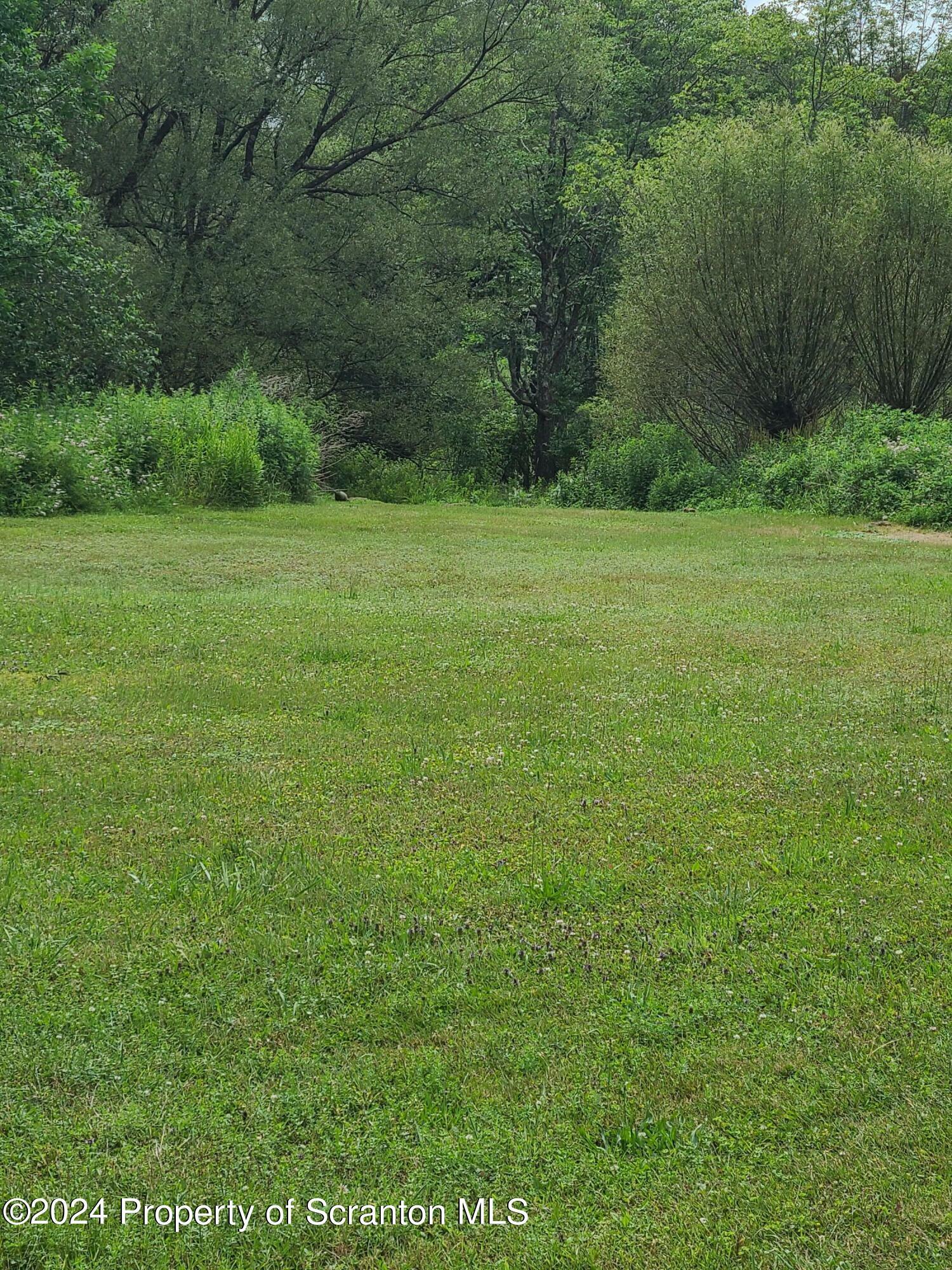 Property Photo:  1537 State Route 502  PA 18444 