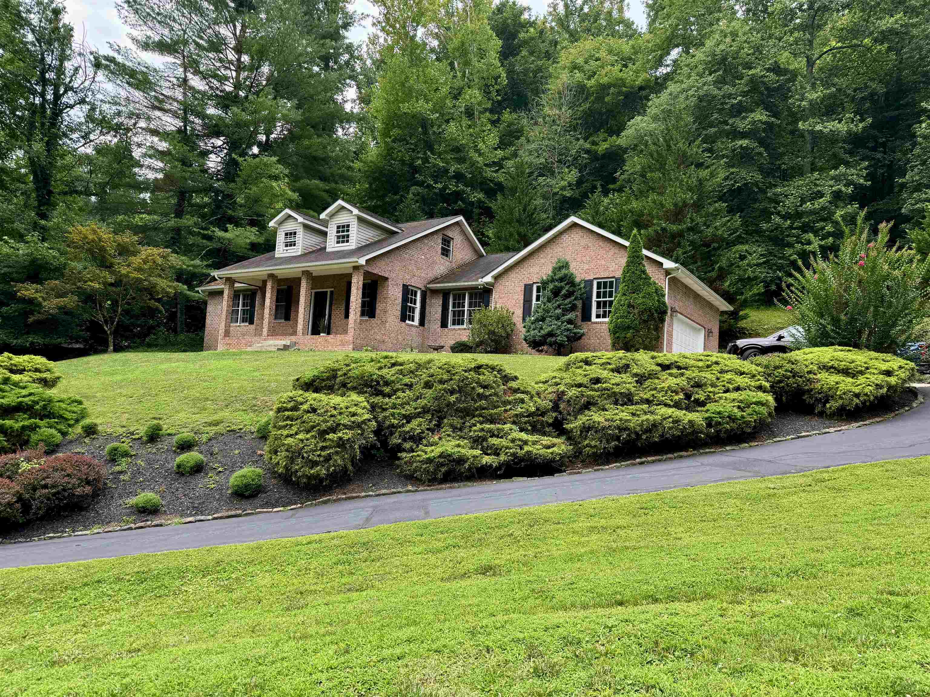 Property Photo: 512 Township Road 330 OH 45638