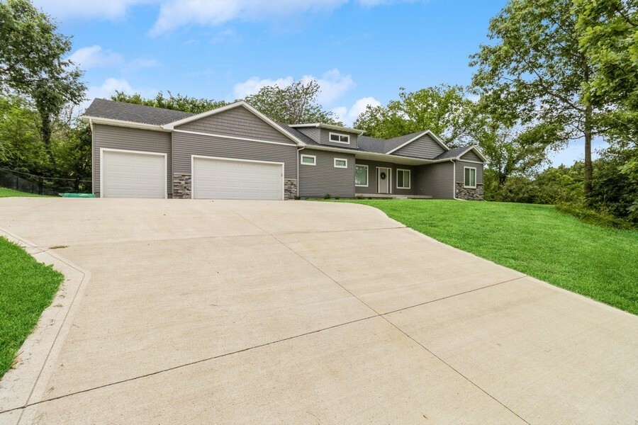 Property Photo:  36879 W Shore Lane  IA 50261 