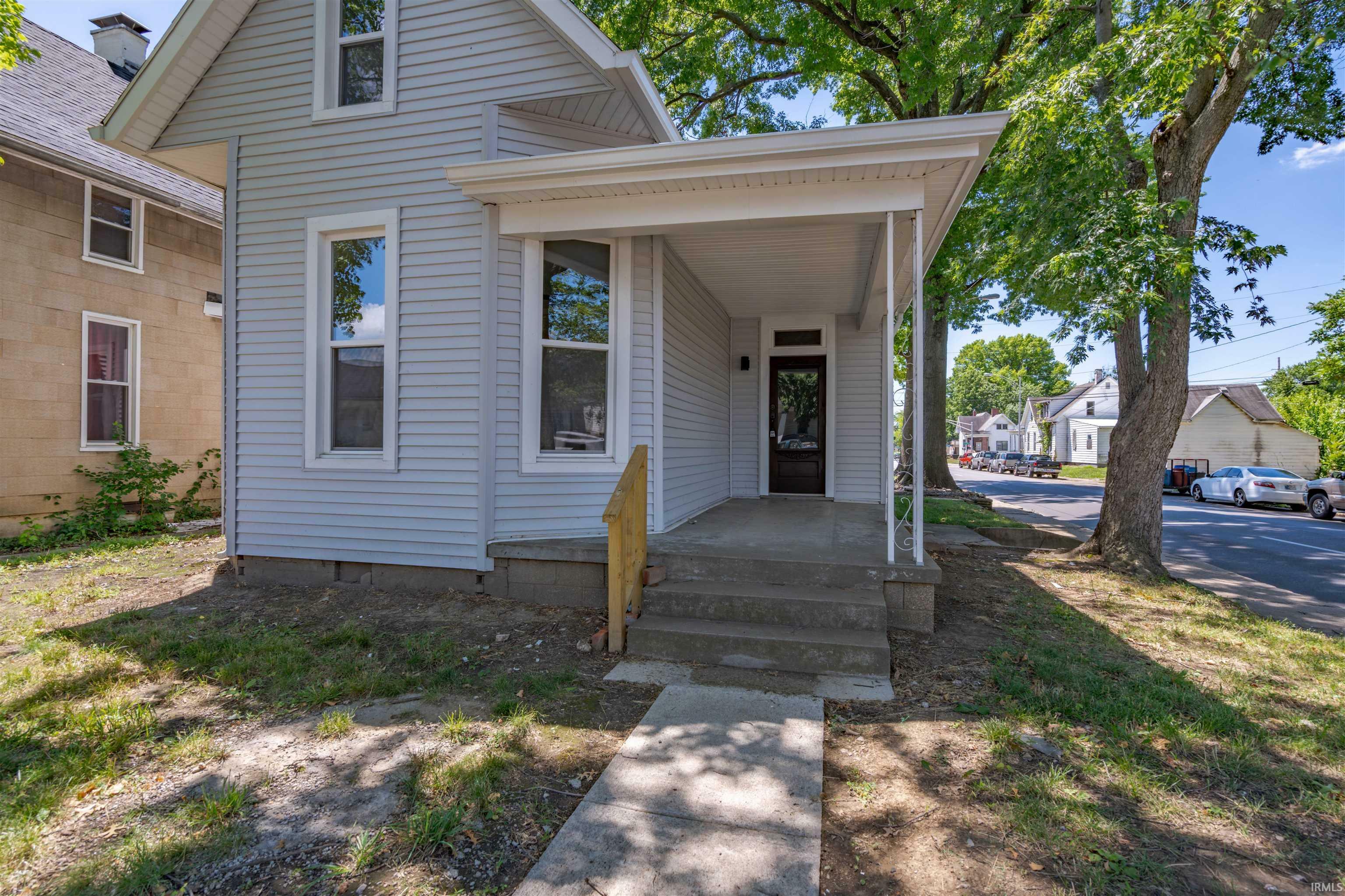 Property Photo:  401 E Iowa Street  IN 47711 