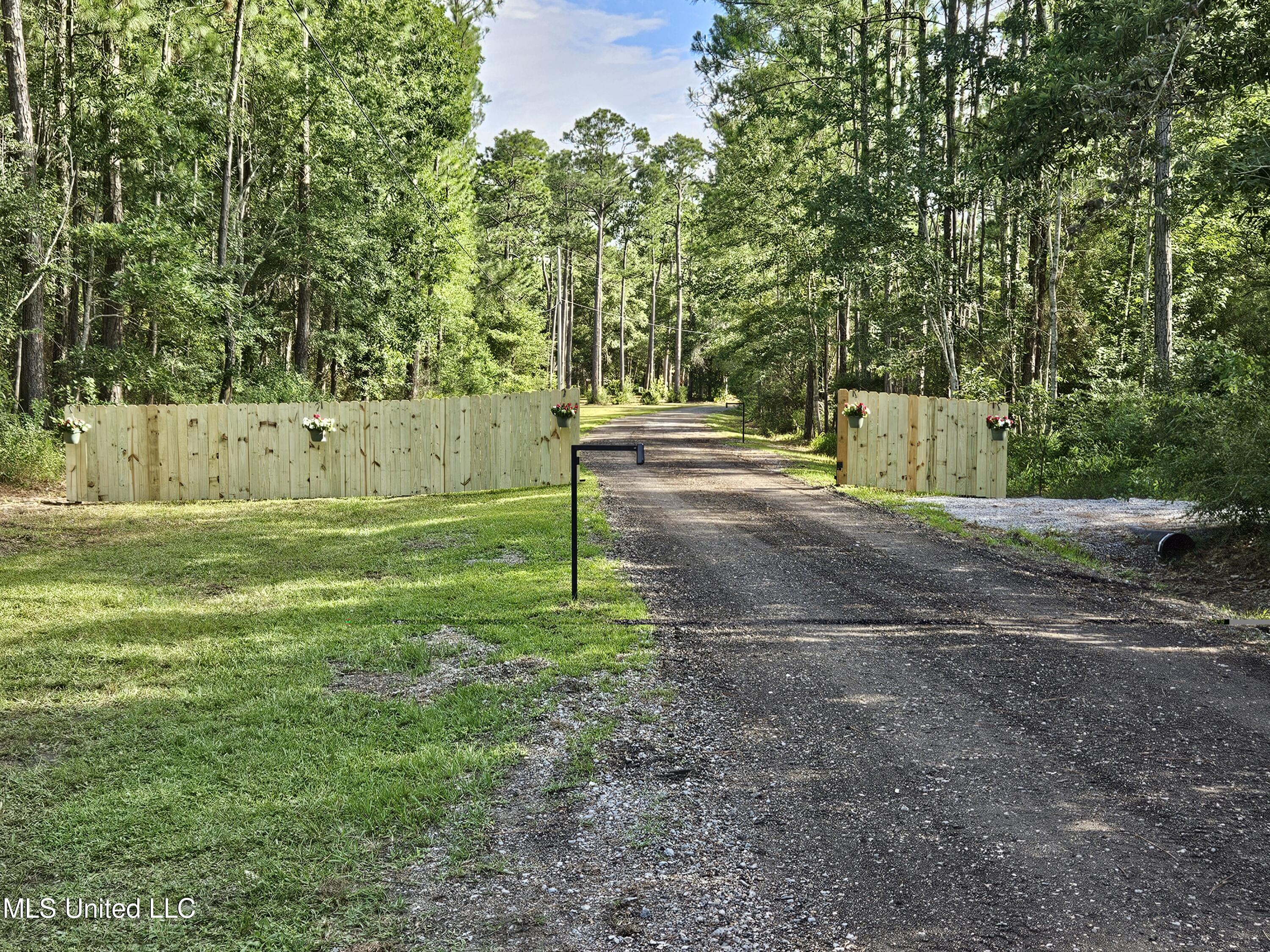Property Photo: 7105 Fountainbleau Road MS 39564