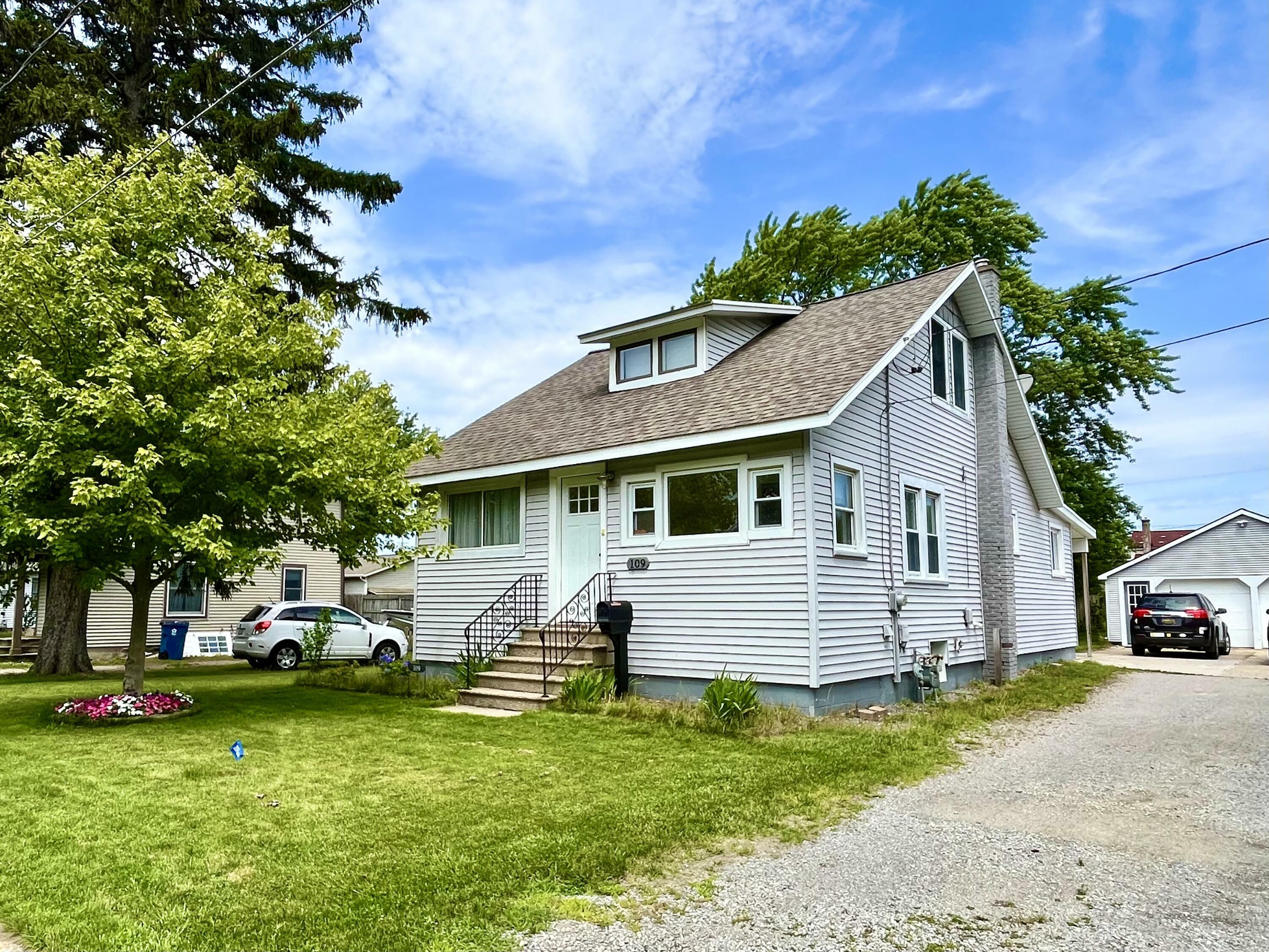 Property Photo:  109 W Tolford Street  MI 49456 