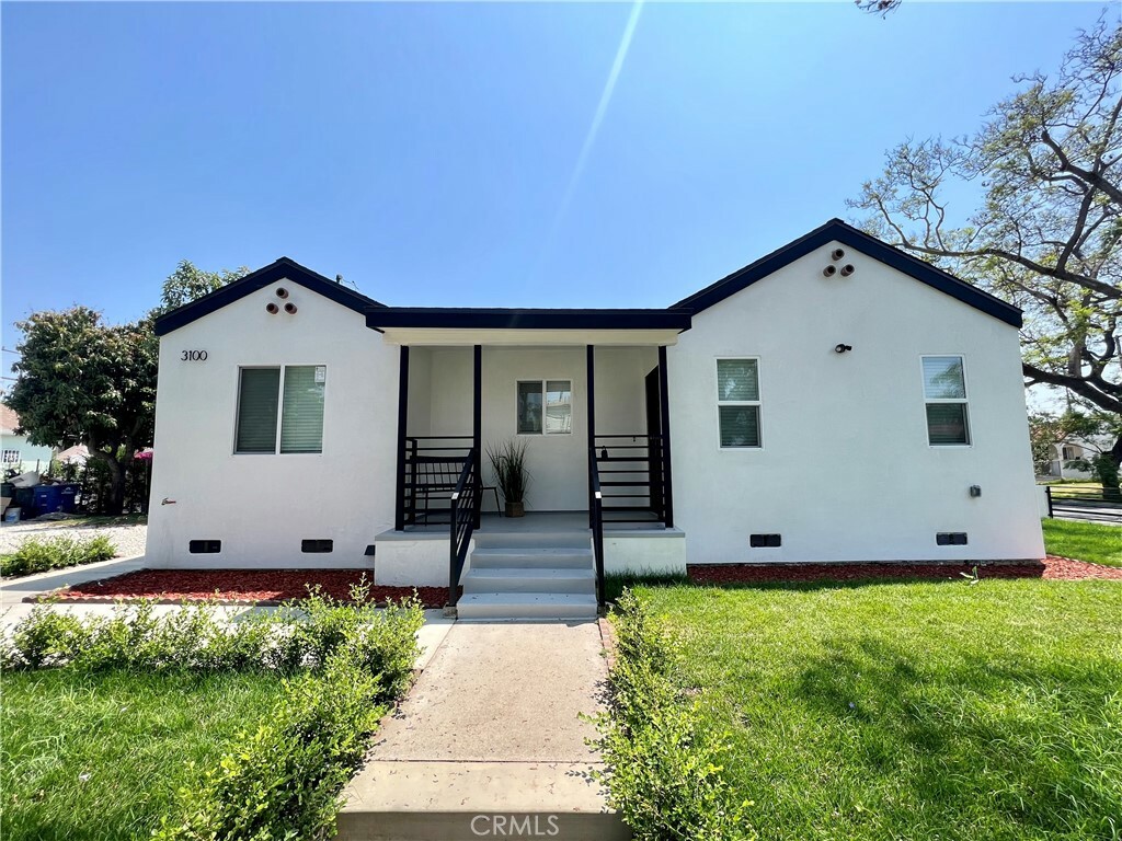 Property Photo:  3100 Illinois Avenue  CA 90280 