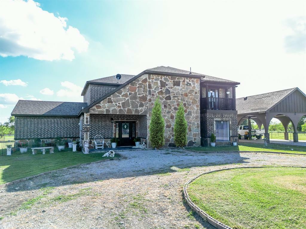 Property Photo:  100 Toth Road  TX 75119 