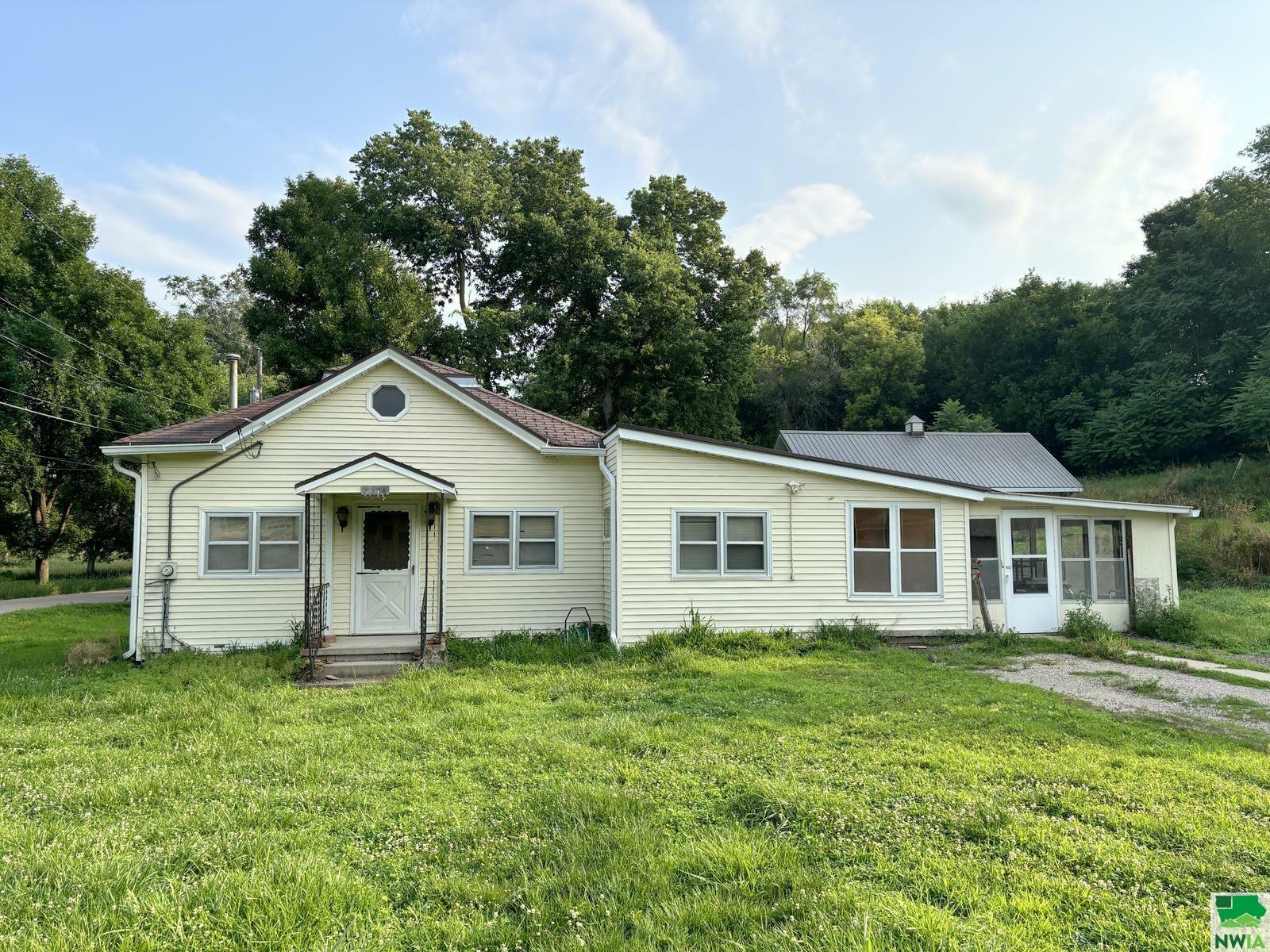 Property Photo:  2516 Prescott St  IA 51103 