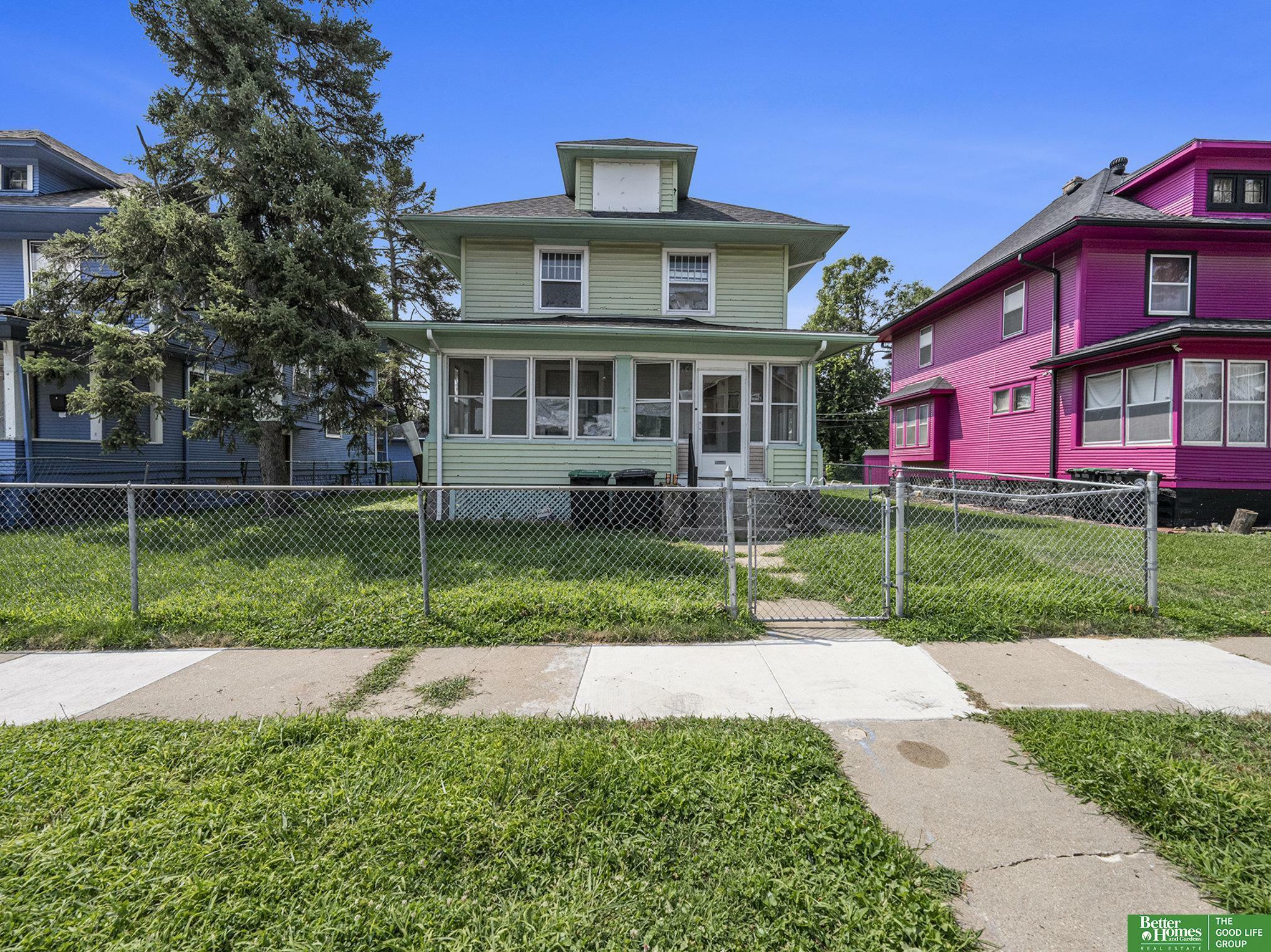 Property Photo:  2207 Evans Street  NE 68110 