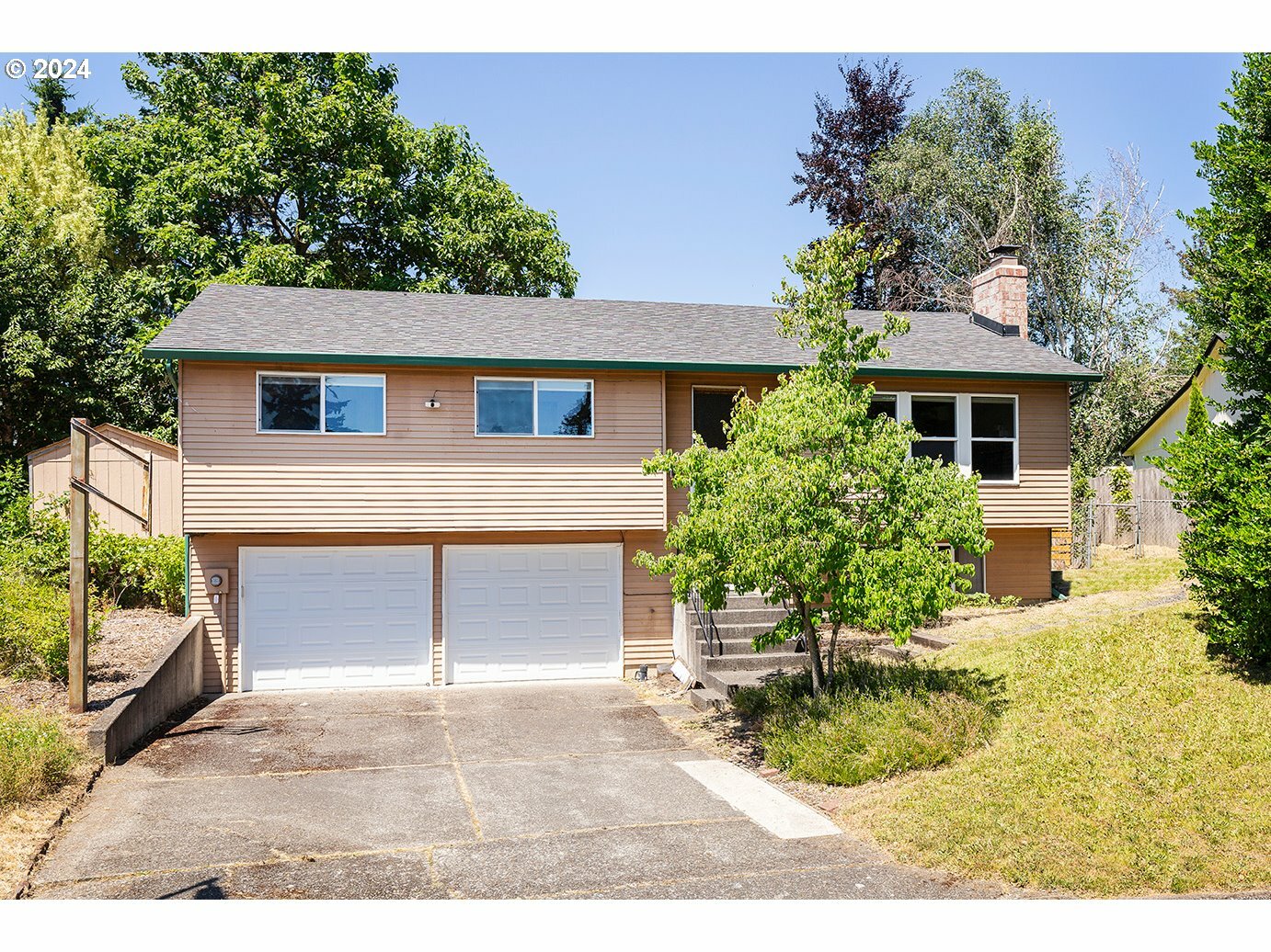 Property Photo:  1916 NW 106th St  WA 98685 