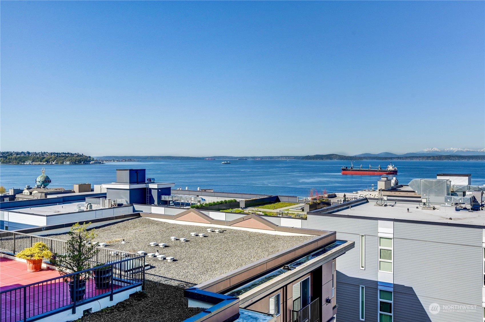 Property Photo:  323 Queen Anne Avenue N 510  WA 98109 